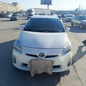 Toyota Prius, 2011