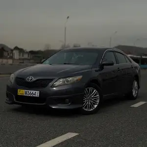 Toyota Camry, 2011