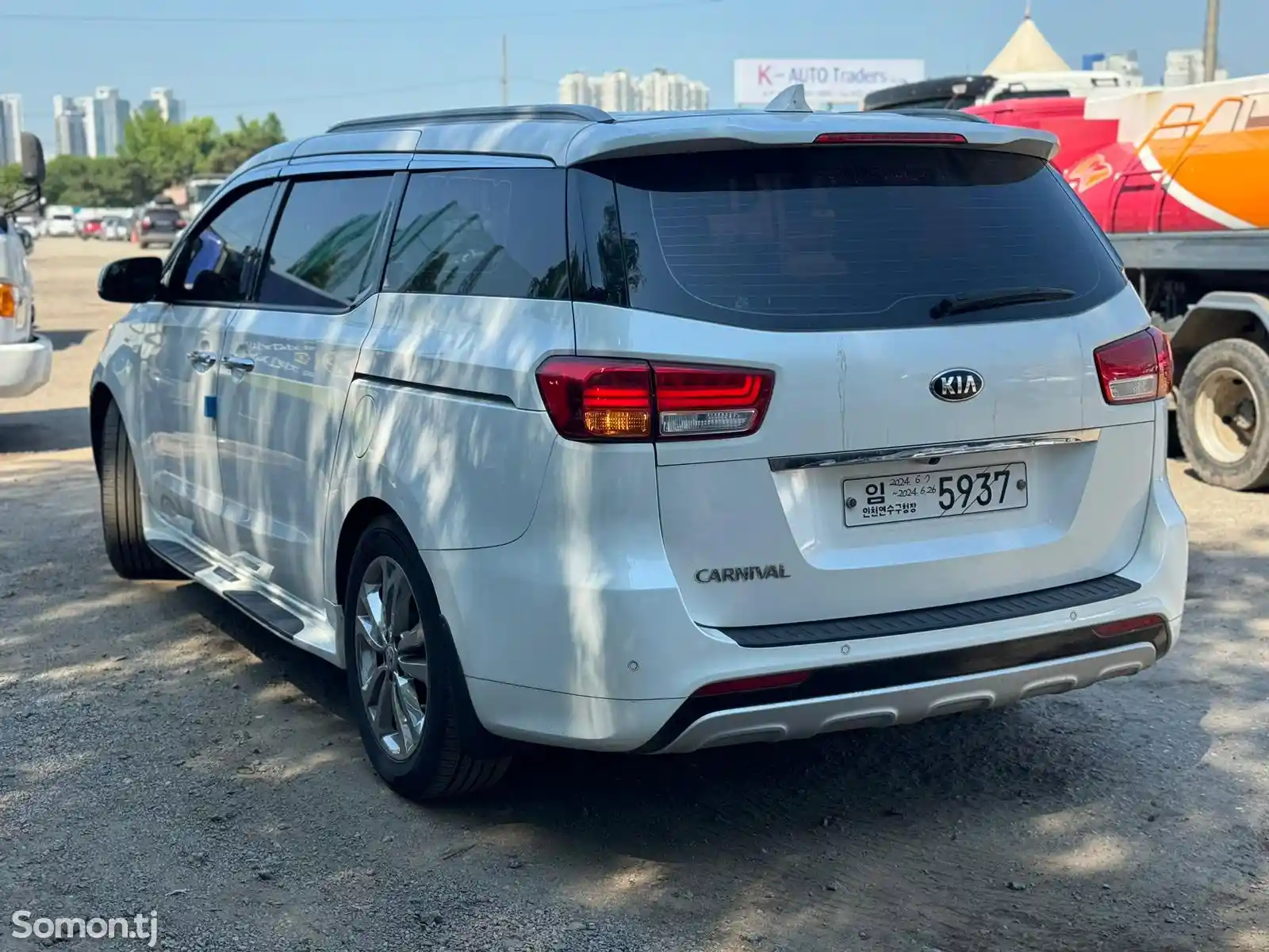 Kia Carnival, 2015-3