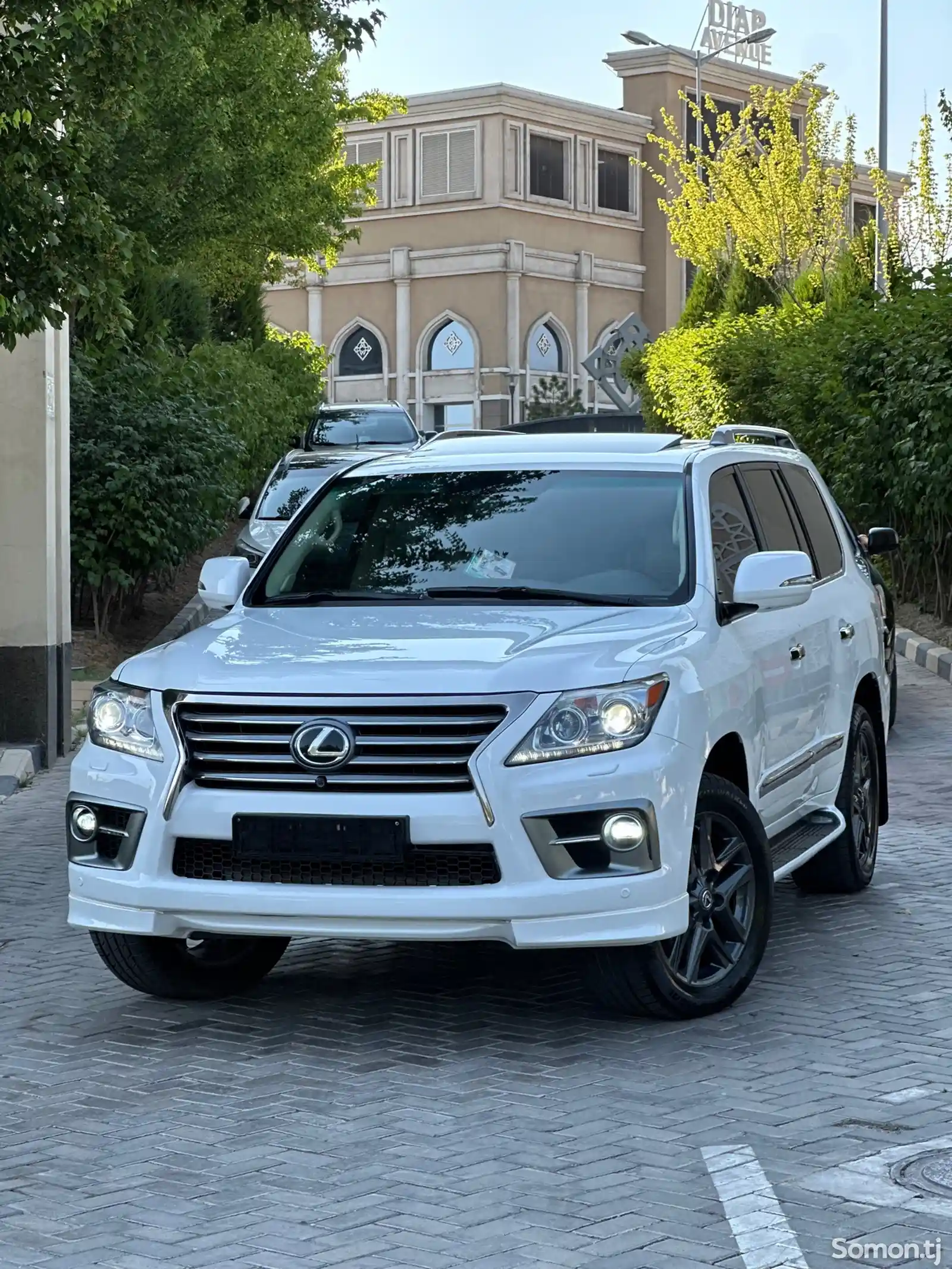 Lexus LX series, 2015-1