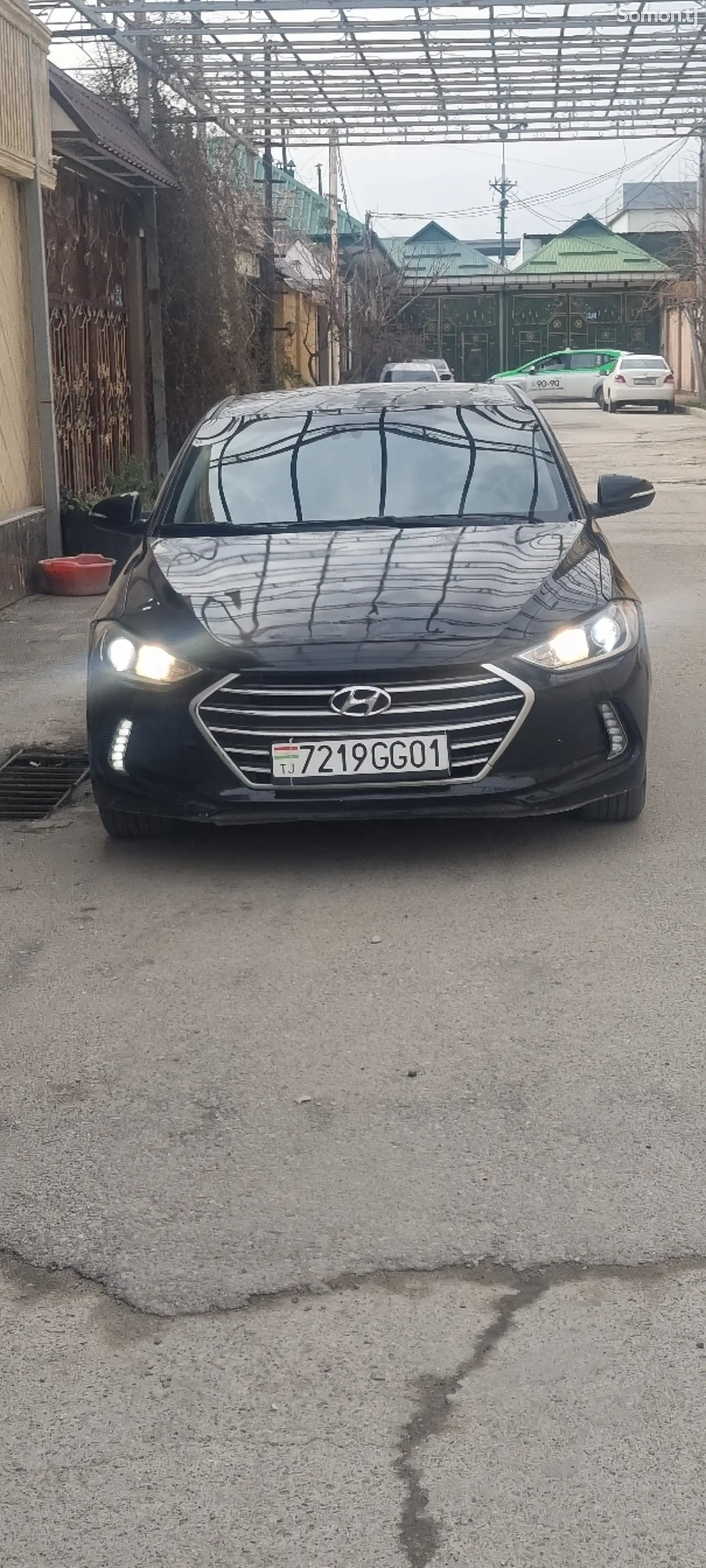 Hyundai Elantra, 2017-1