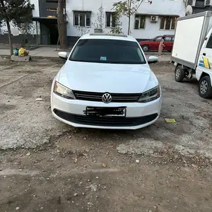 Volkswagen Jetta, 2012