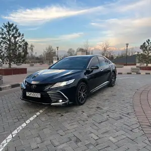 Toyota Camry, 2018