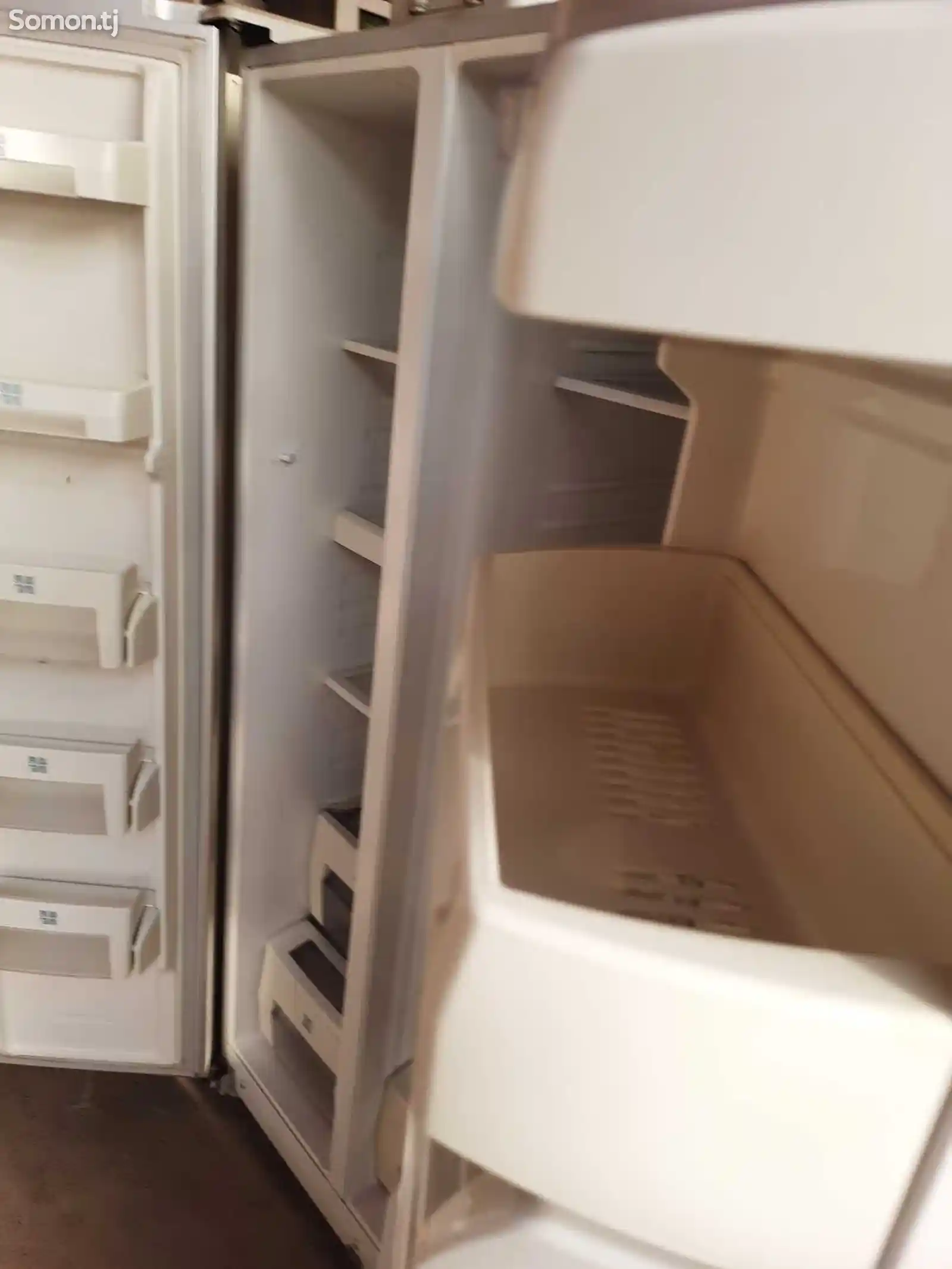 Холодильник Samsung Zippel-3