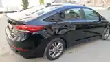 Hyundai Elantra, 2016-7