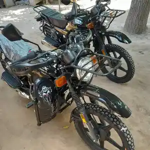 Мотоцикл 150 сс GSX Suzuki
