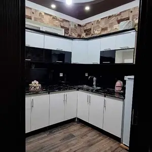 1-комн. квартира, Цокольный этаж, 40 м², 19 мкр