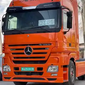 Седельный тягач Mercedes-Benz Actros, 2006