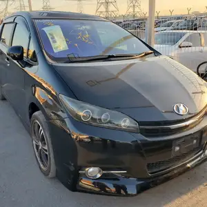 Toyota Wish, 2015