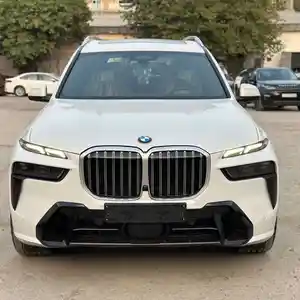 BMW X7, 2023