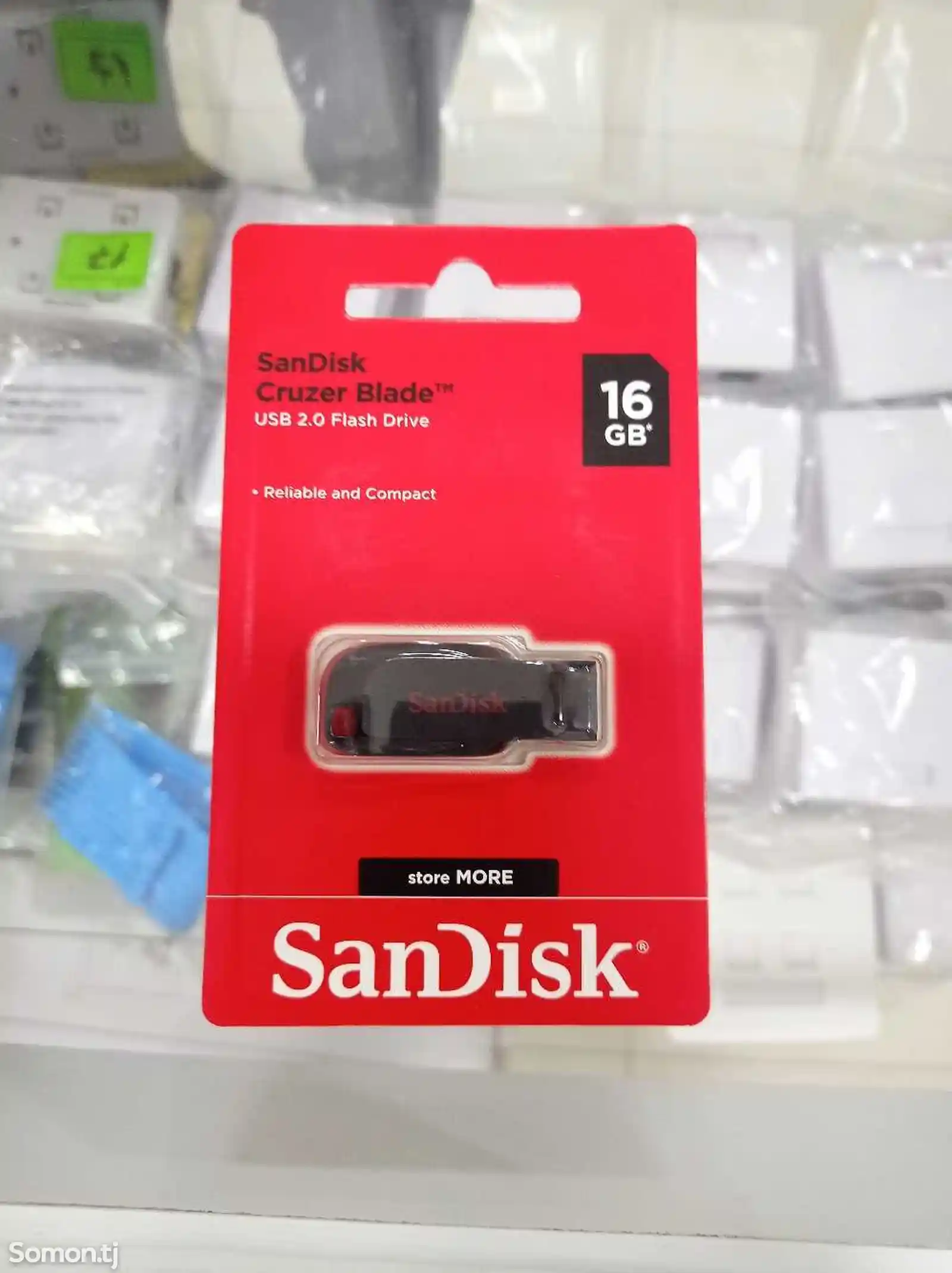 SanDisk 16 GB USB 2.0 флешкарта