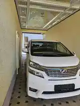 Toyota Vellfire, 2014-7