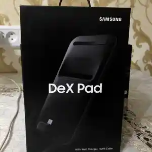 Мультимедийная док станция Samsung Dex pad