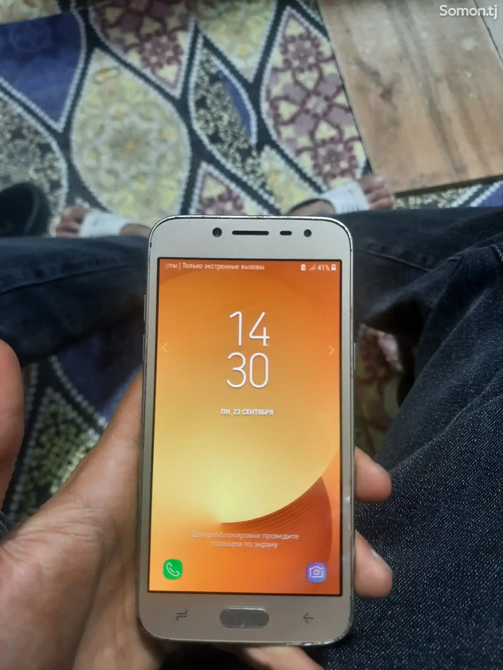 Samsung Galaxy J2-1