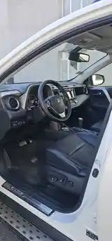 Toyota RAV 4, 2014-4