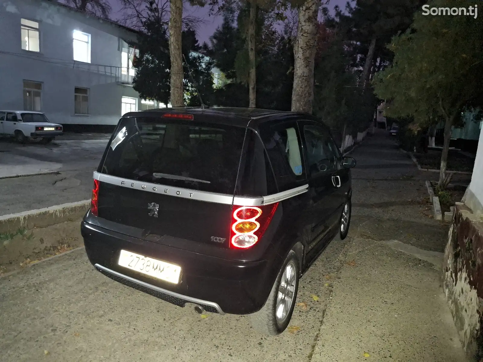 Peugeot 1007, 2008-1