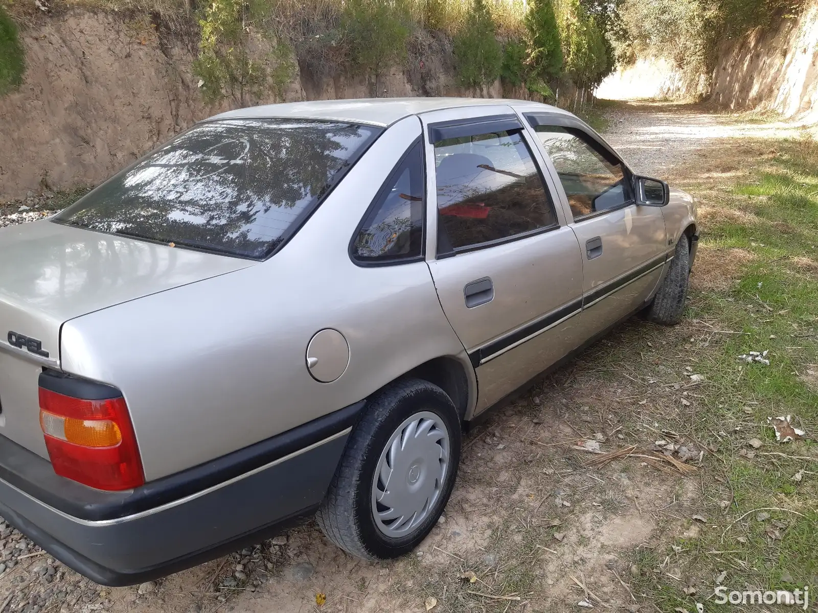 Opel Vectra A, 1990-3