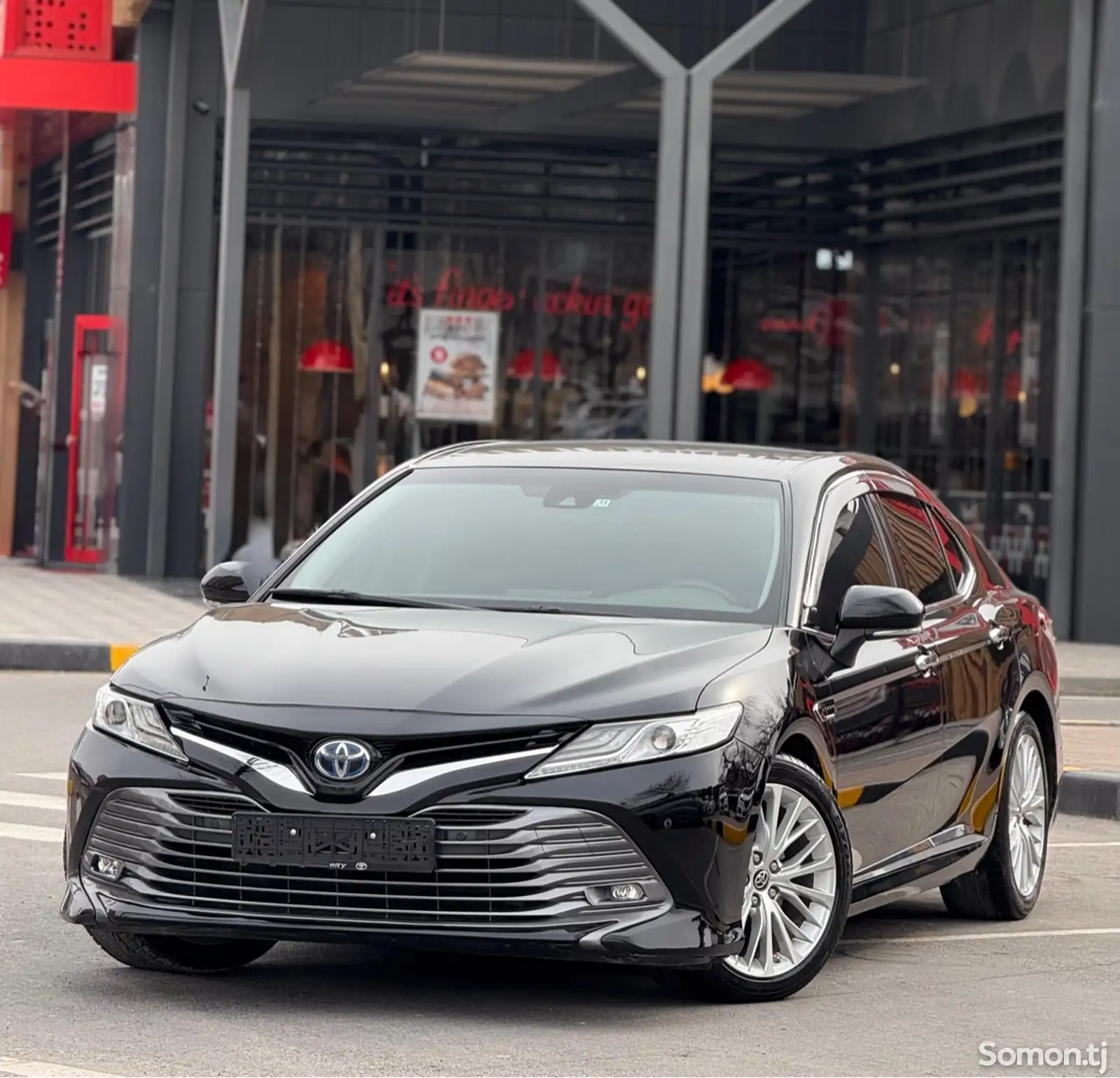 Toyota Camry, 2018-1