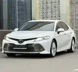 Toyota Camry, 2019-5