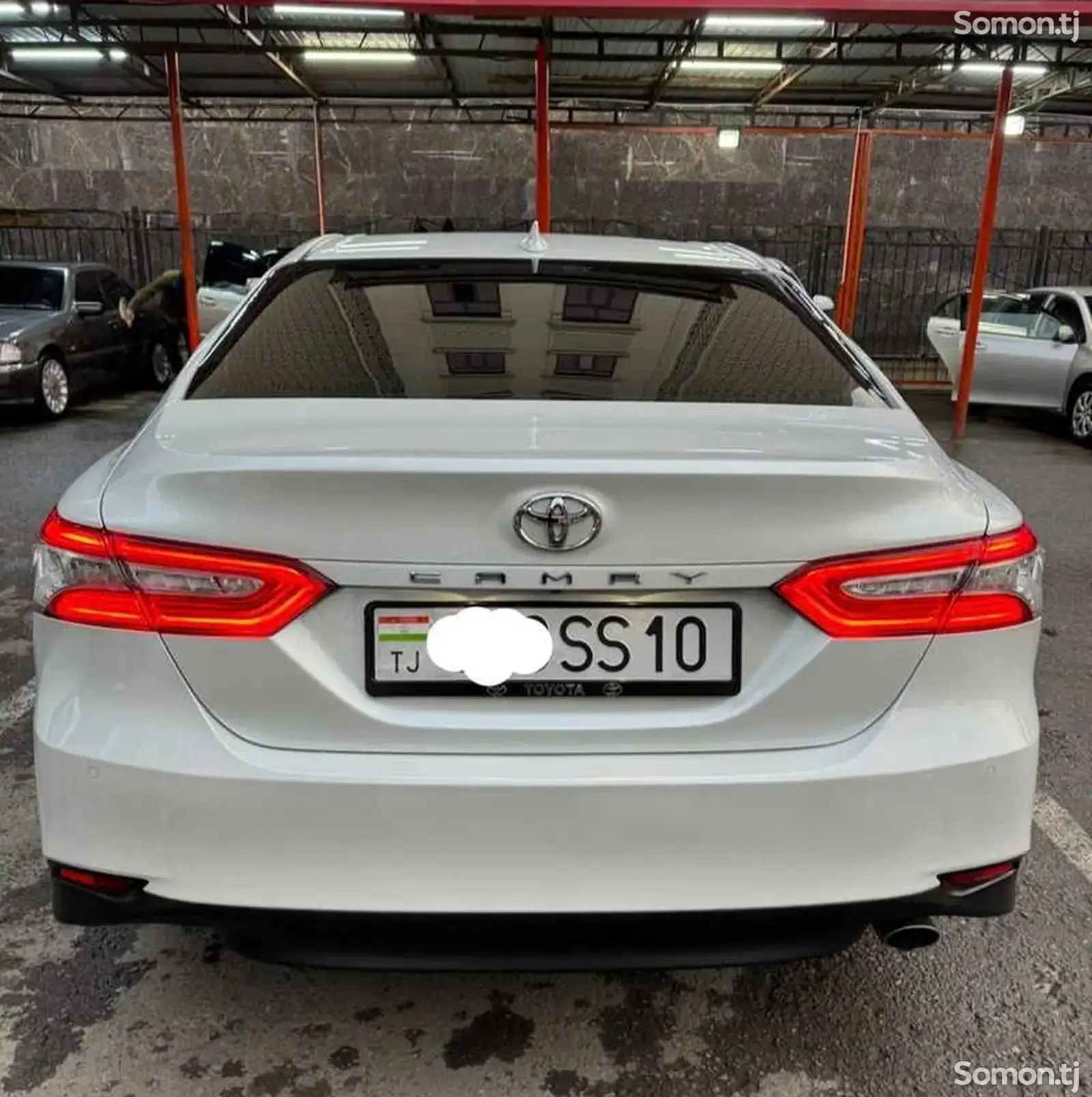 Toyota Camry, 2019-1