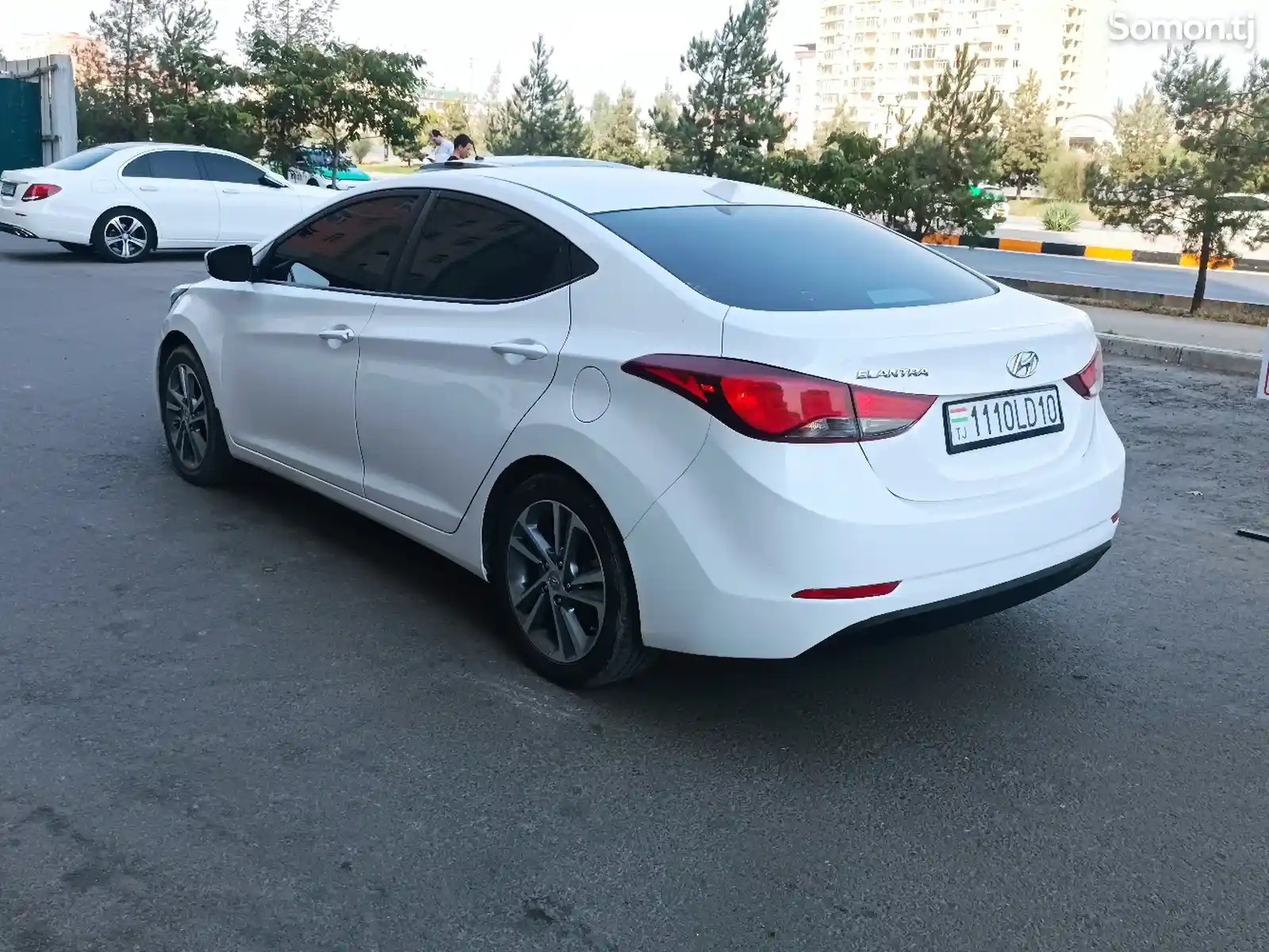 Hyundai Elantra, 2016-4