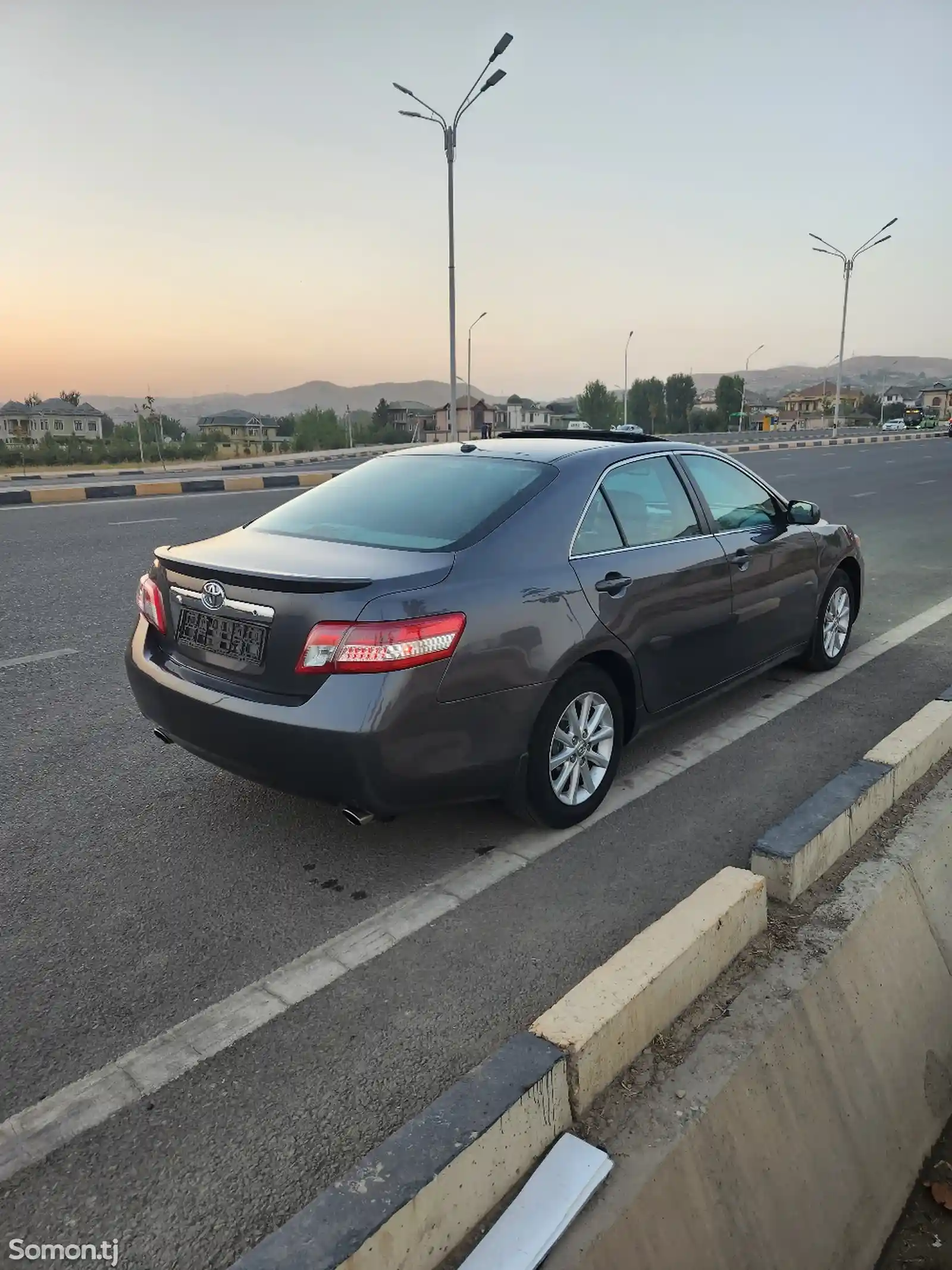 Toyota Camry, 2011-7