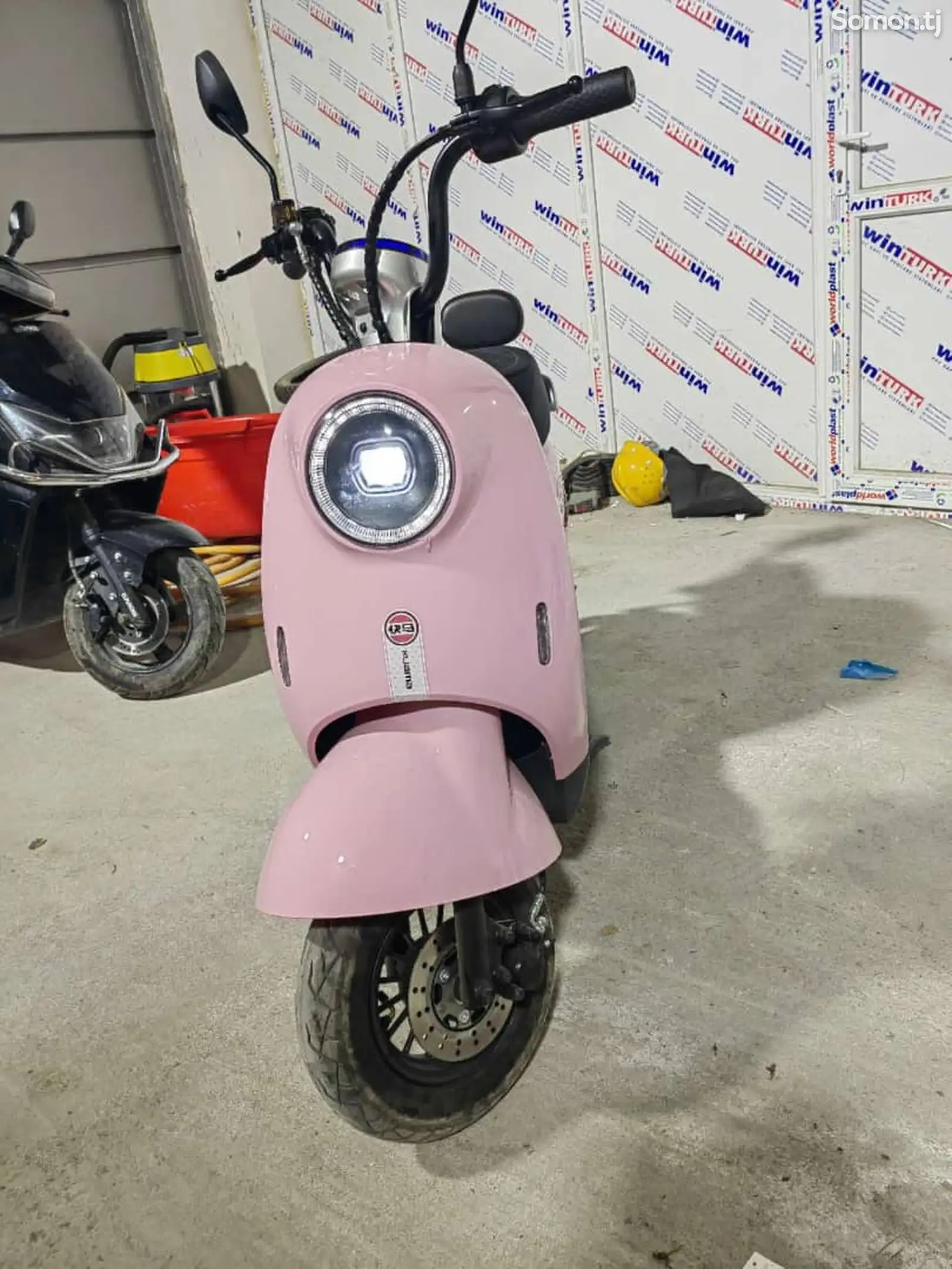 Скутер Moped Suzuki-1