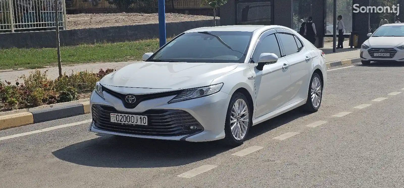 Toyota Camry, 2019-1