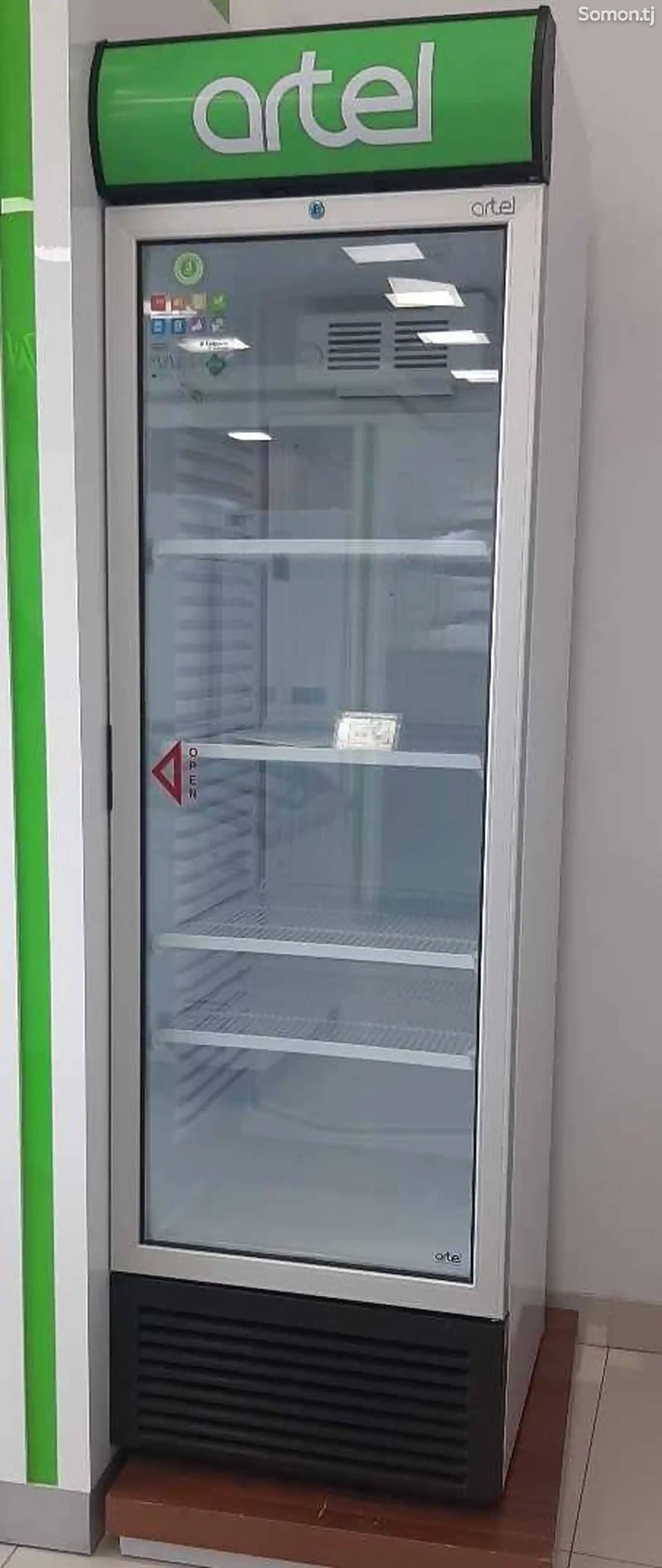 Холодильник витринный HS 390SN-1