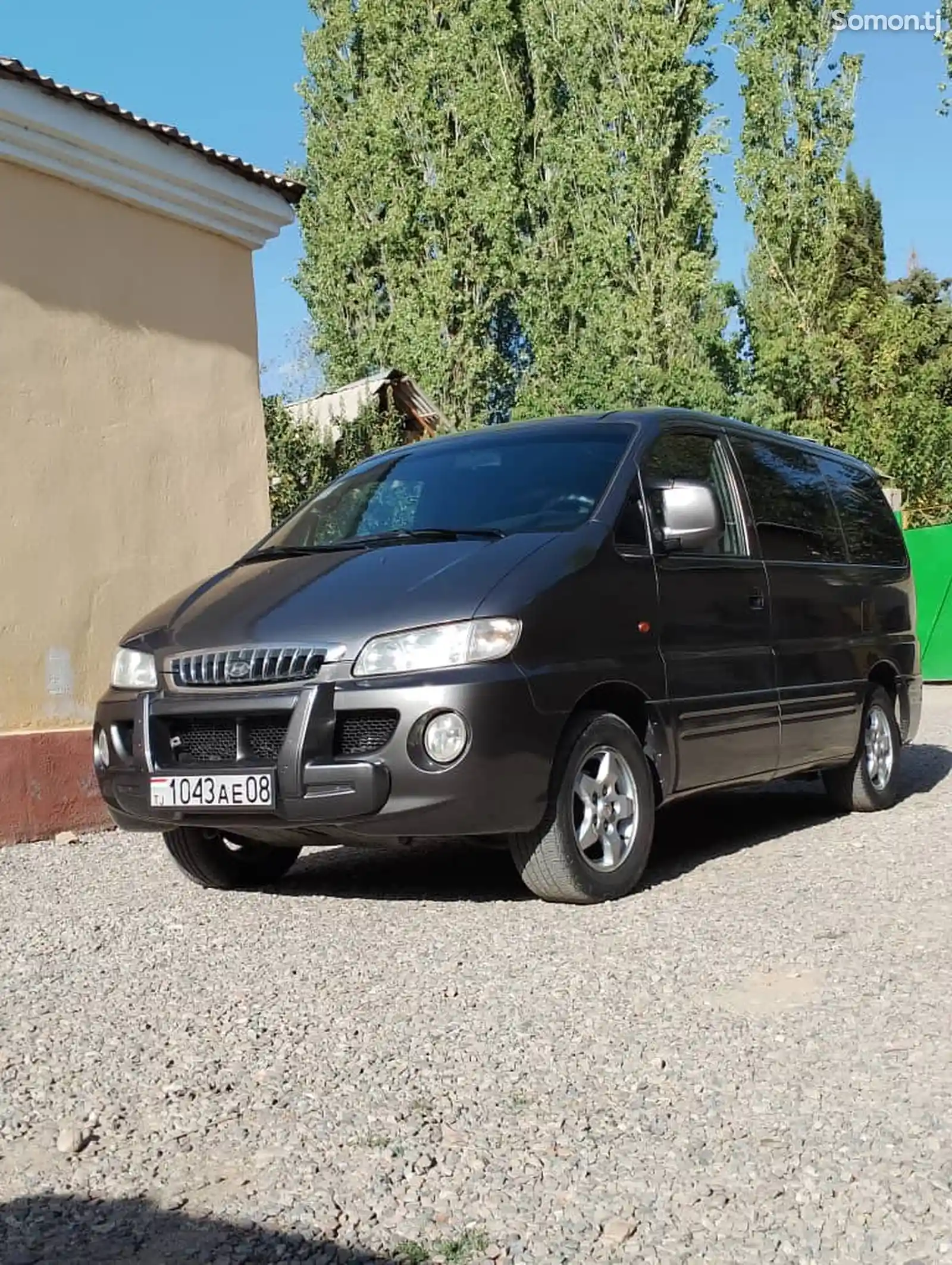 Hyundai starex-1