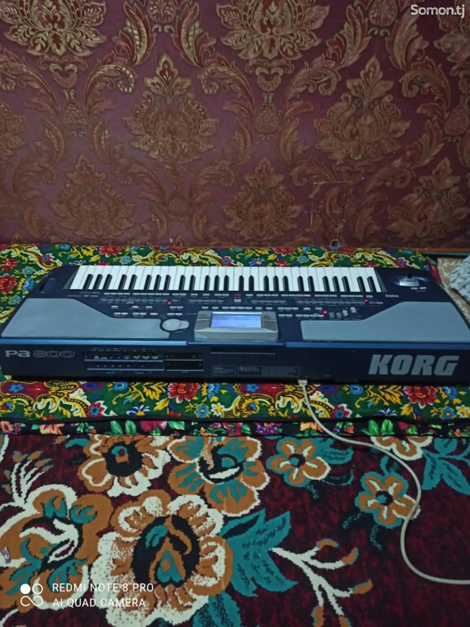 Синтезатор Korg-800-1