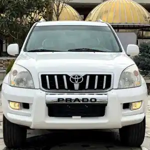 Лобовое стекло на Toyota Prado 1