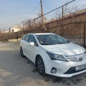 Toyota Avensis, 2015