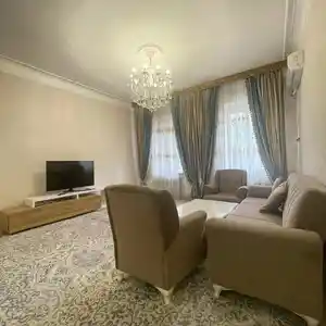 4-комн. квартира, 4 этаж, 95 м², Шохмансур