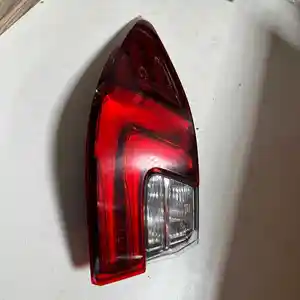 Задняя фара на Lexus ES