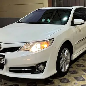 Toyota Camry, 2013