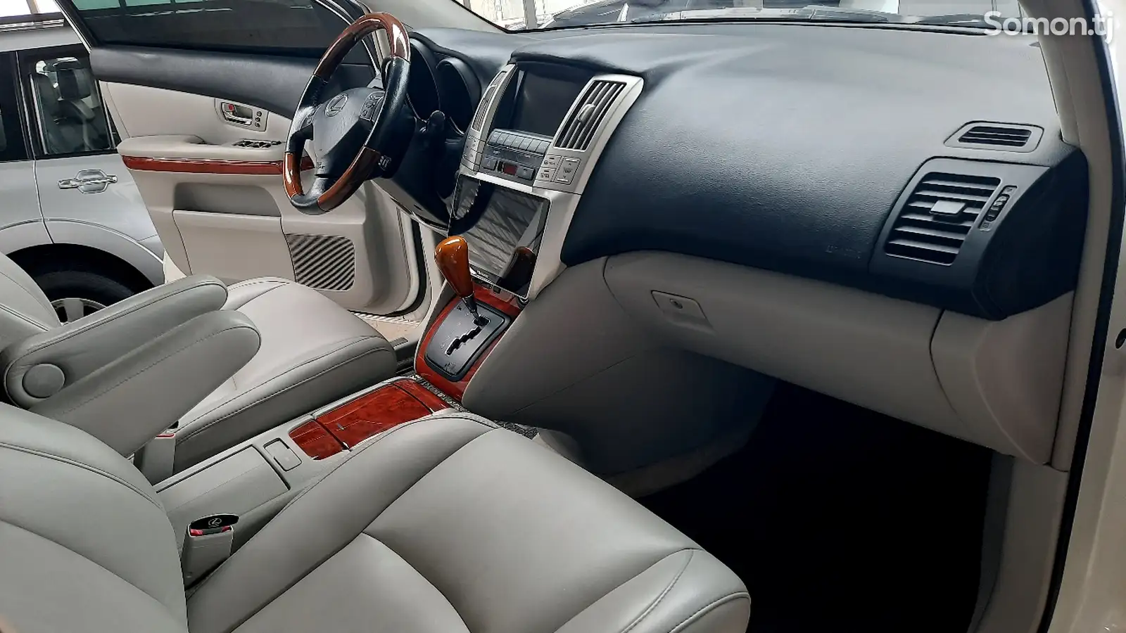 Lexus RX series, 2008-7