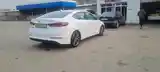 Hyundai Elantra, 2018-5