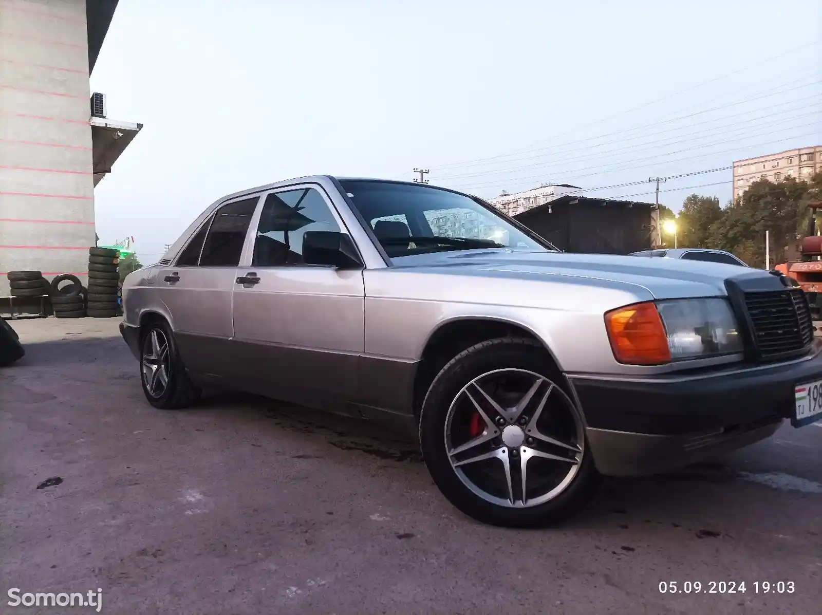 Mercedes-Benz W201, 1990-1