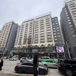 2-комн. квартира, 13 этаж, 94 м², ОВИР