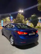 Hyundai Elantra, 2016-13