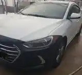 Hyundai Elantra, 2018-3