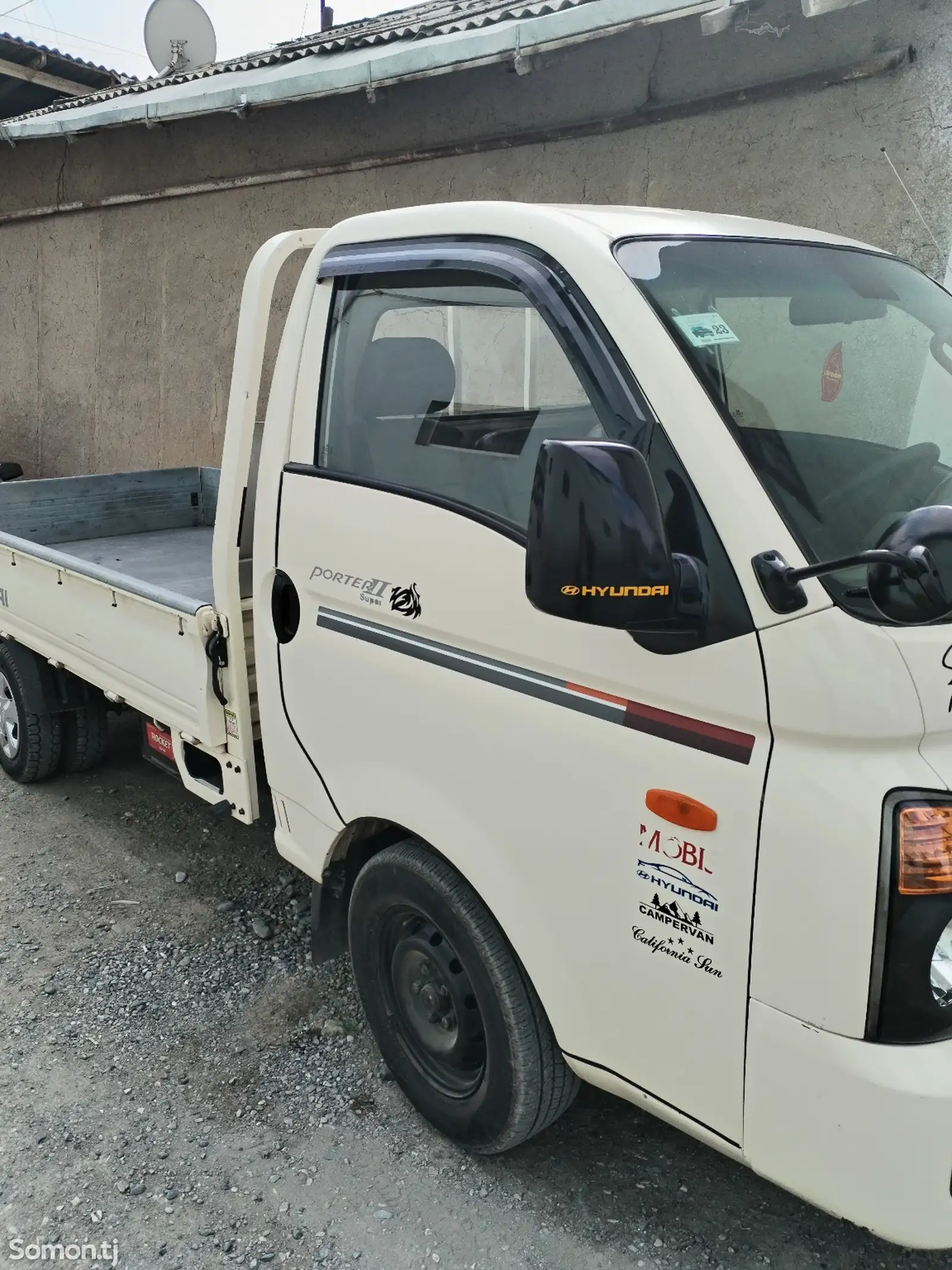 Бортовой автомобиль Hyundai Porter, 2013-1