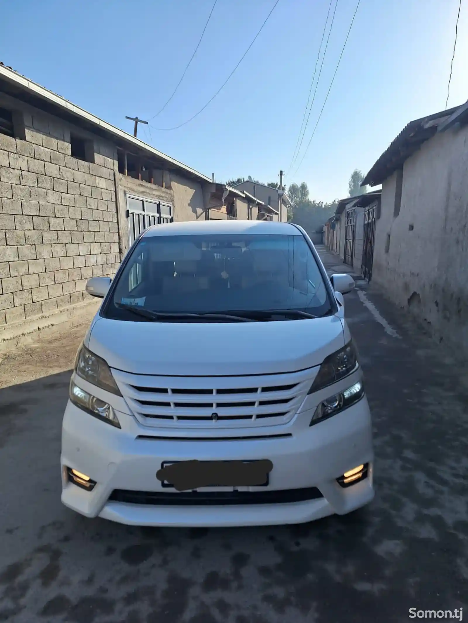 Toyota Vellfire, 2014-2