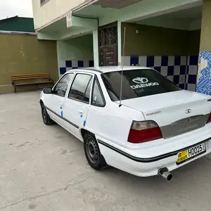 Daewoo Nexia, 1996