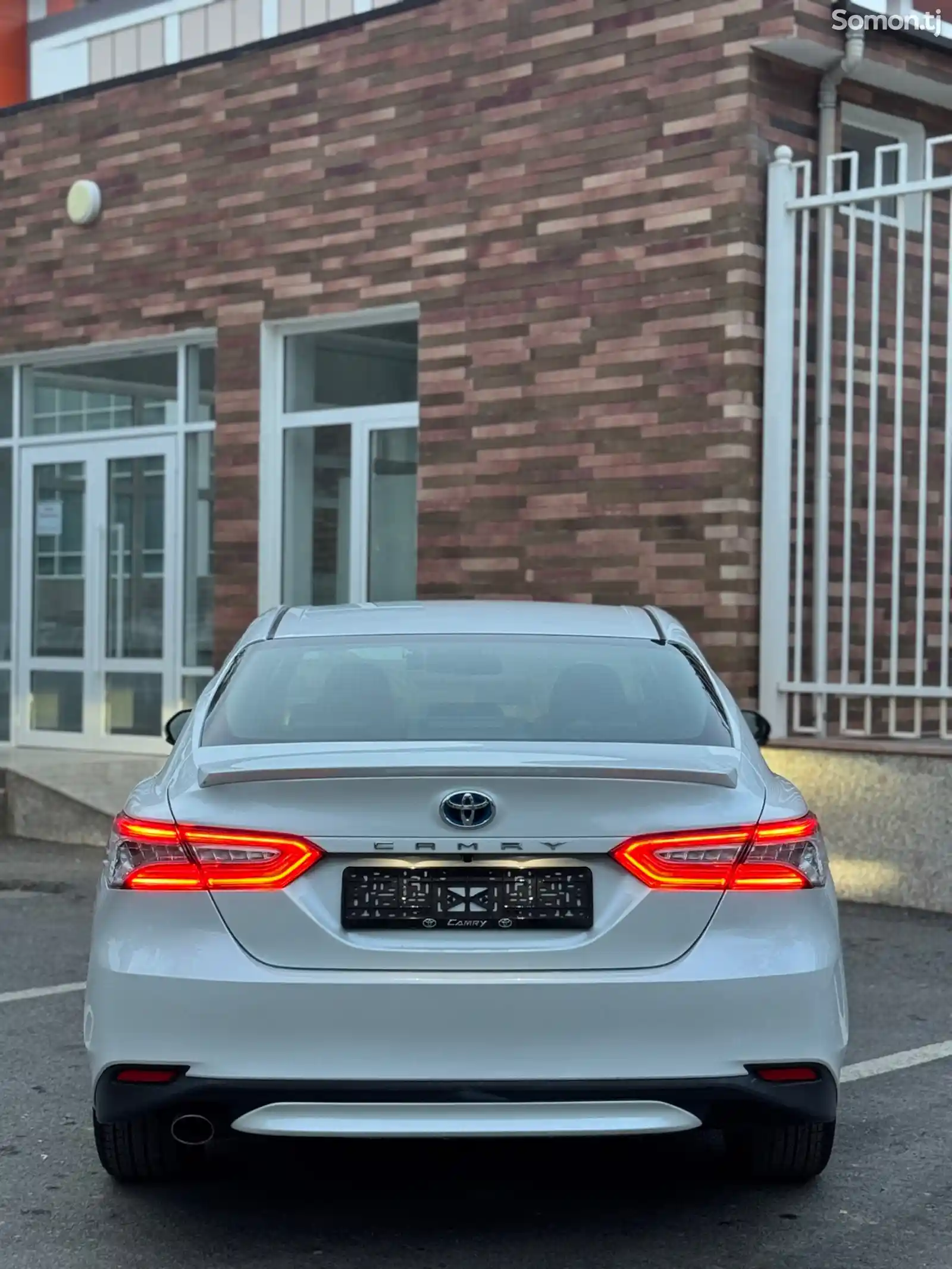 Toyota Camry, 2018-5