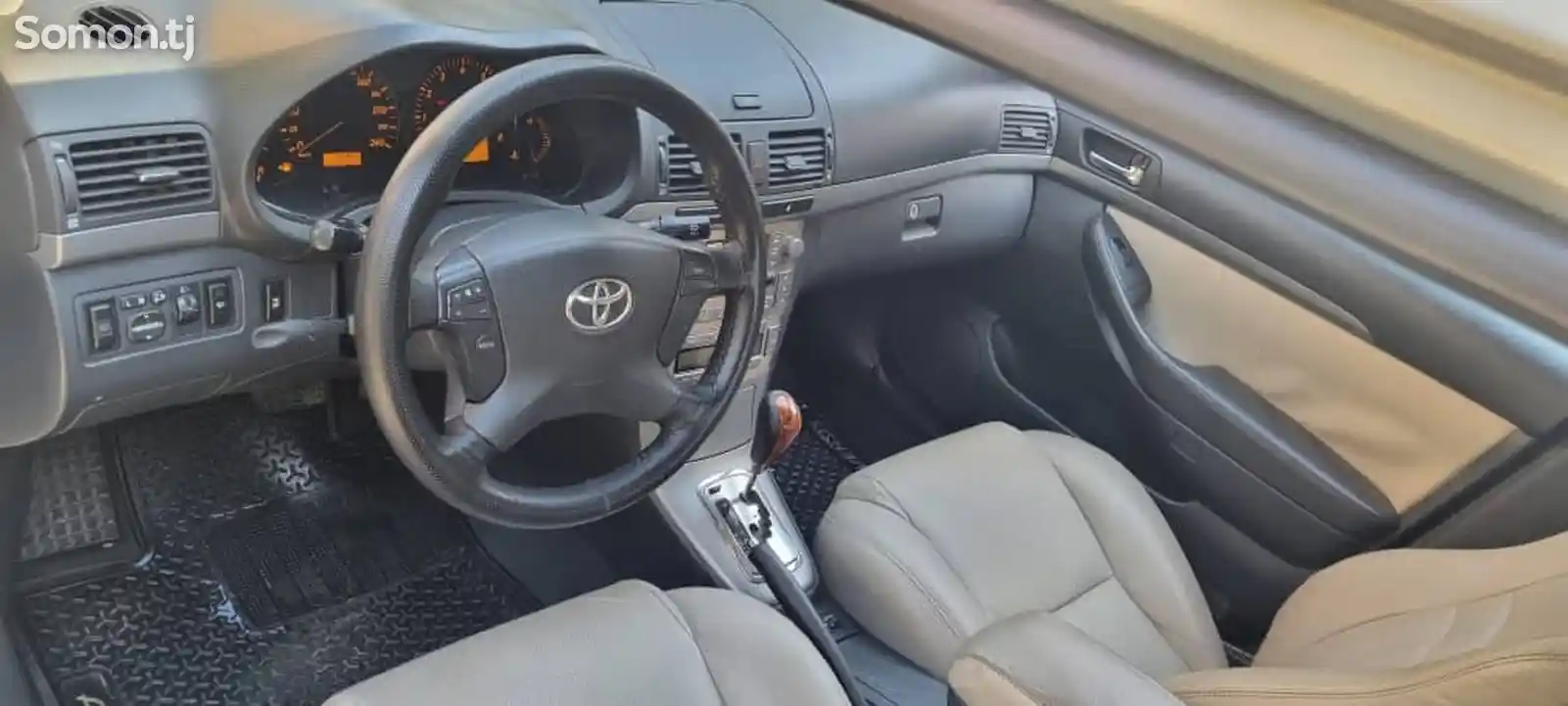 Toyota Avensis, 2008-11