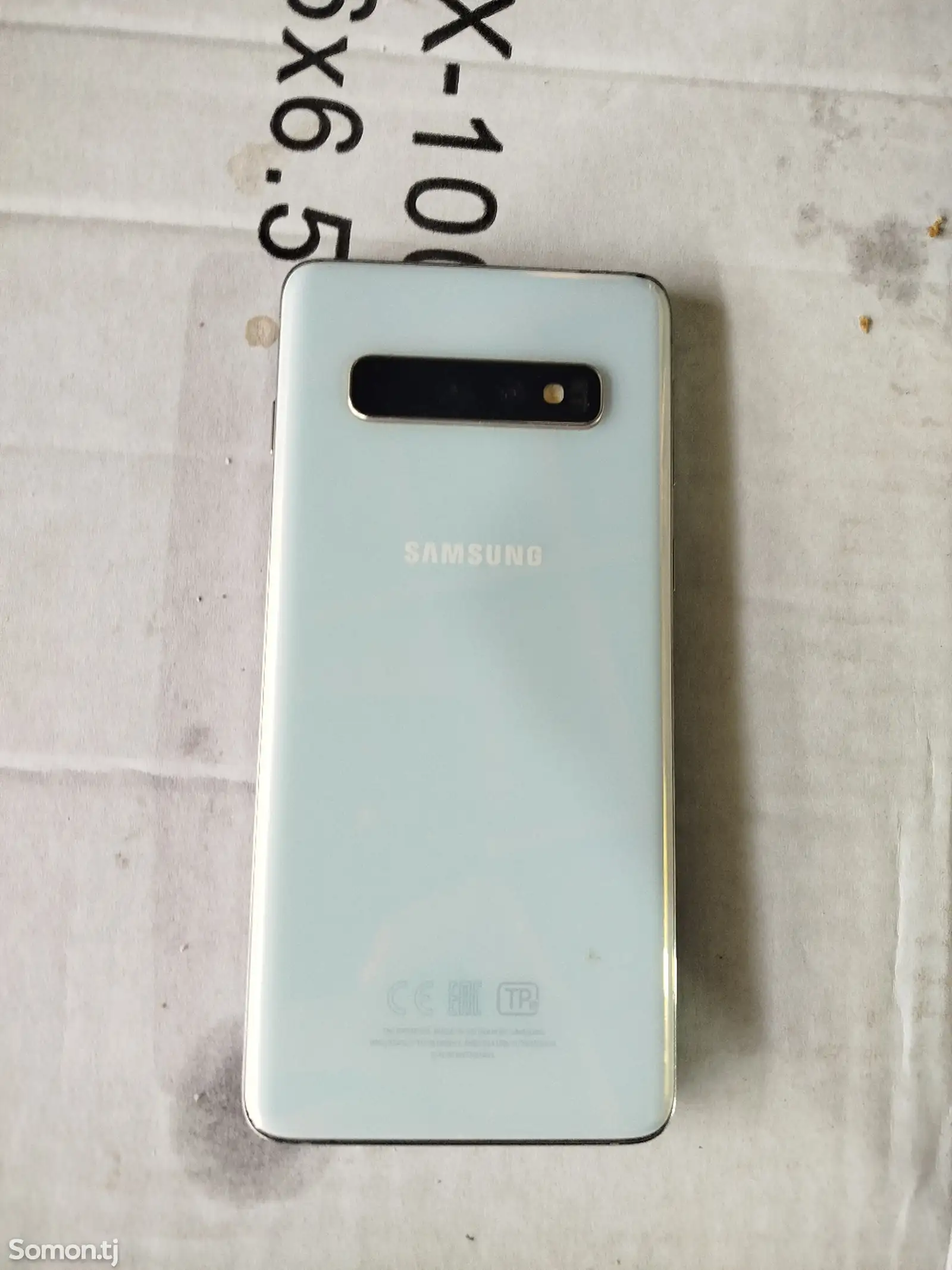 Samsung Galaxy S10-1