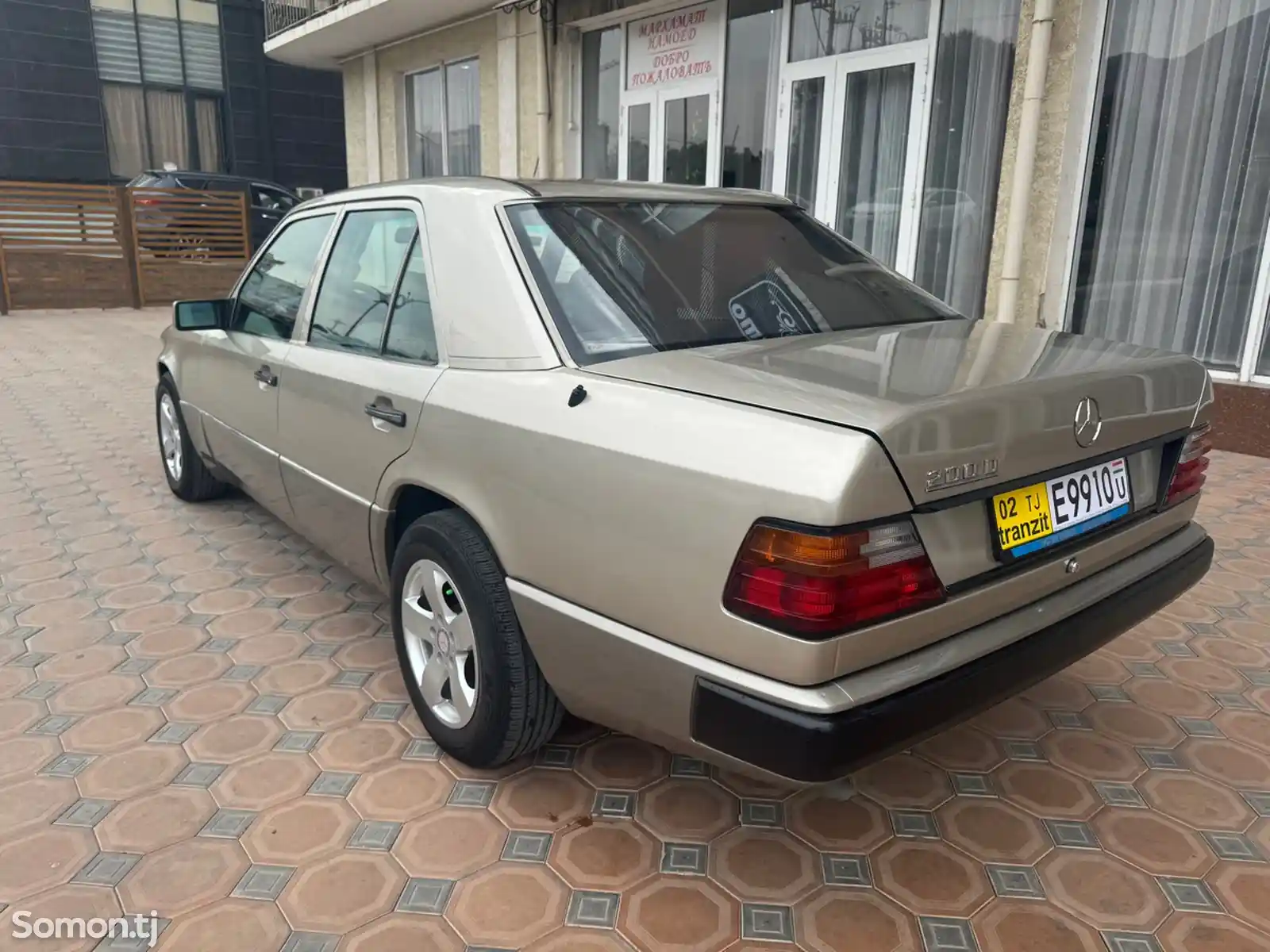 Mercedes-Benz E class, 1992-6