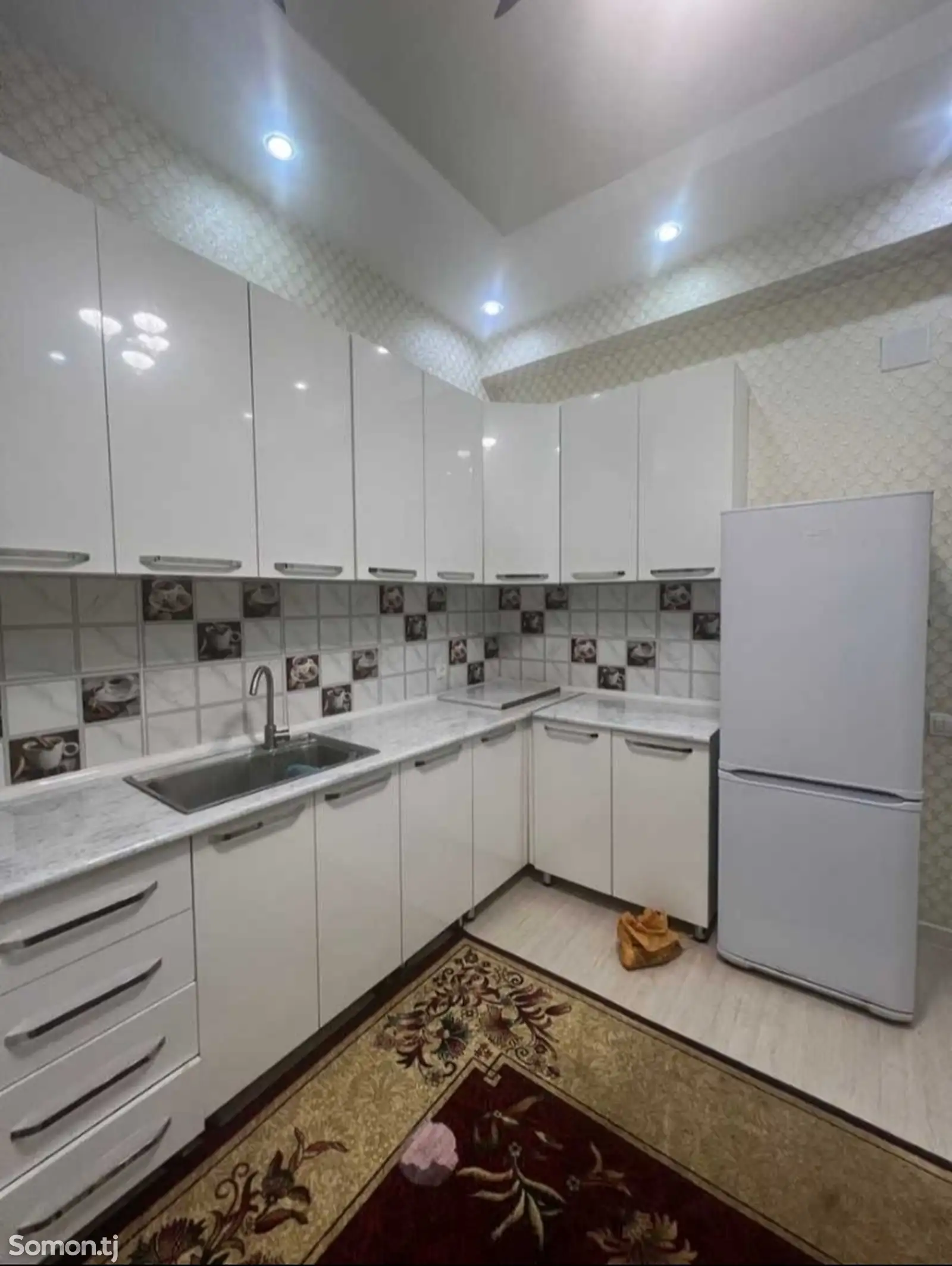 3-комн. квартира, 4 этаж, 80м², Сино-7